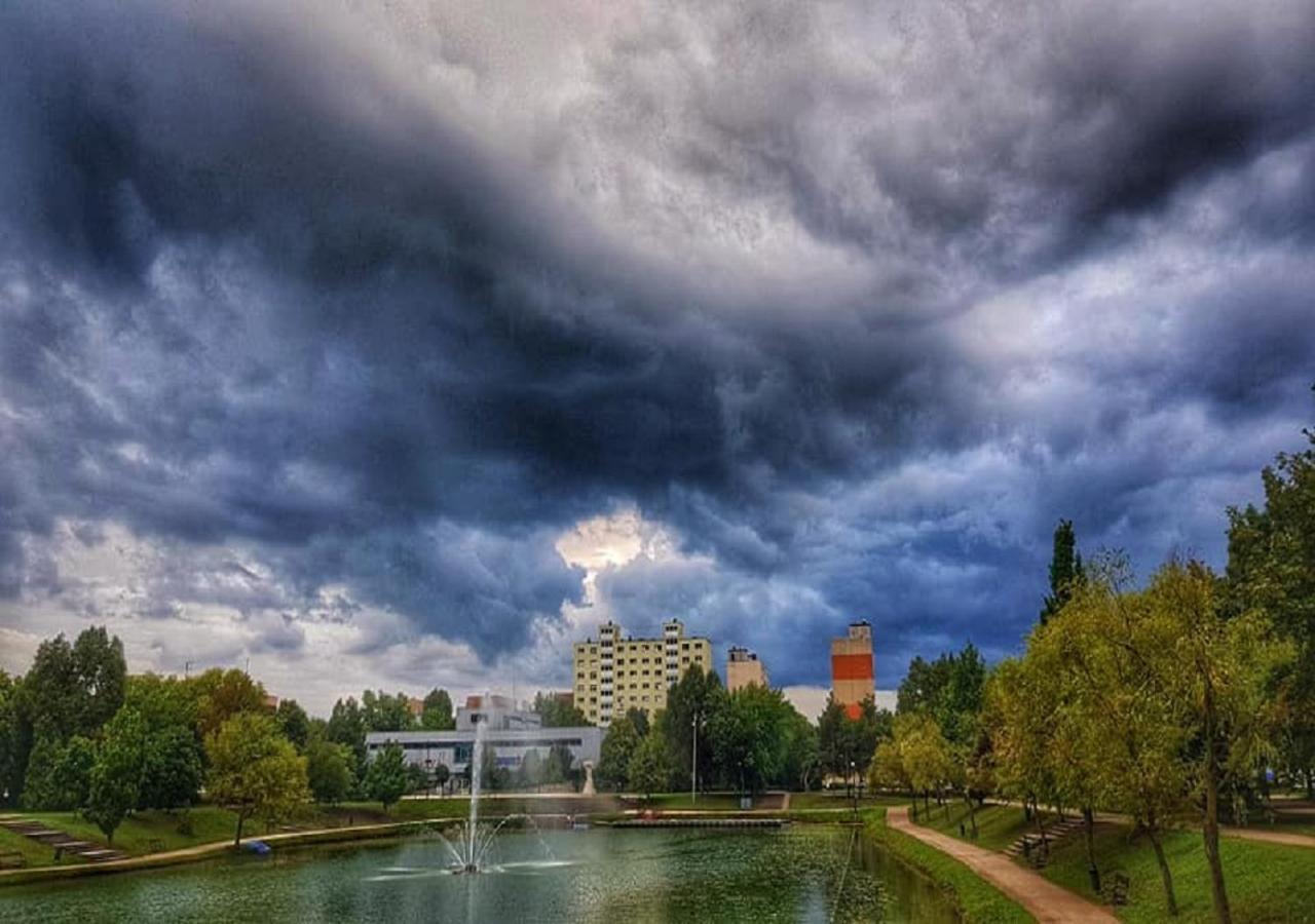 Kertvárosi Apartman II Tiszaujvaros Exterior foto
